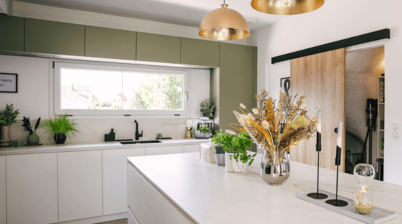 cuisine avec ilot central et cellier