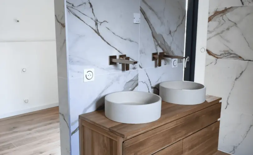 double vasque salle de bain effet marbre
