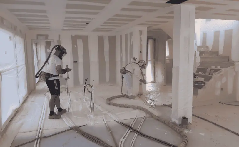 peinture dans maison individuelle en travaux