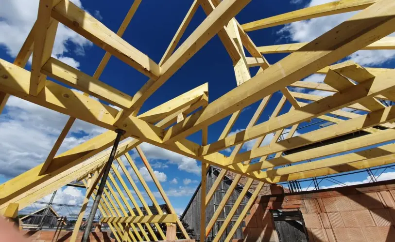 charpente bois maison neuve